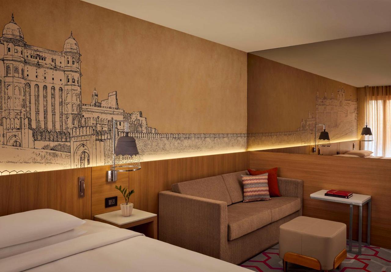Hyatt Place Jaipur Malviya Nagar Eksteriør billede A room at the hotel